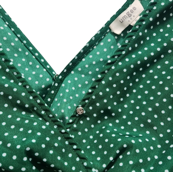 Umgee Cropped Green Polka Dot Top Tie Sides Size S **FLAW - Picture 2 of 7